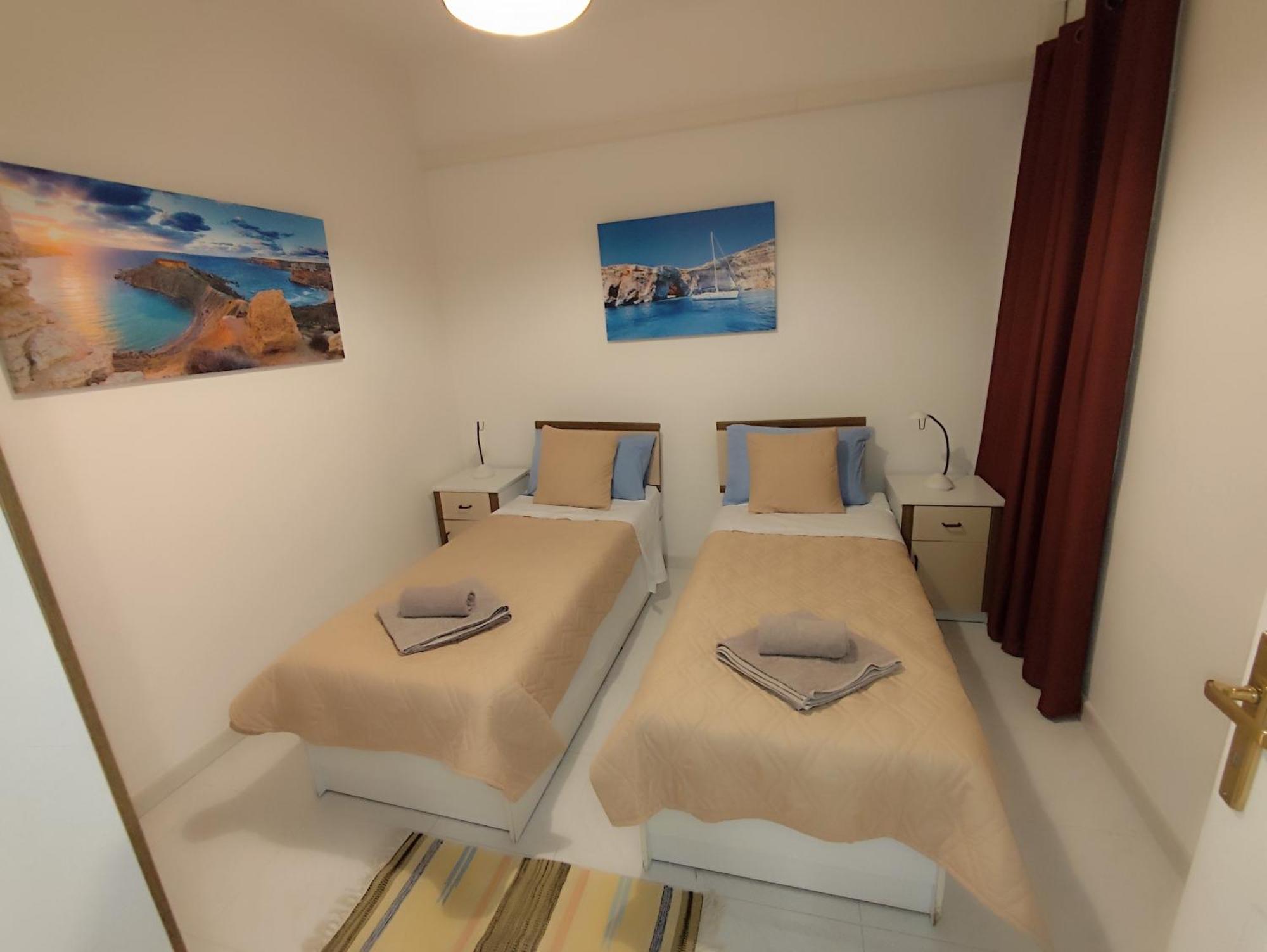 Sea Breeze Bliss - Self Check-In Apartment St. Paul's Bay Exterior photo